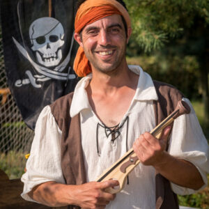 Image-Animation-Tir-aux-Pirates-Jeux-Bois-LudoLudam-Angers