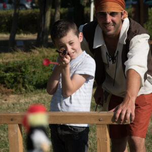 Image-Animation-Tir-aux-Pirates-Jeux-Bois-LudoLudam-Angers